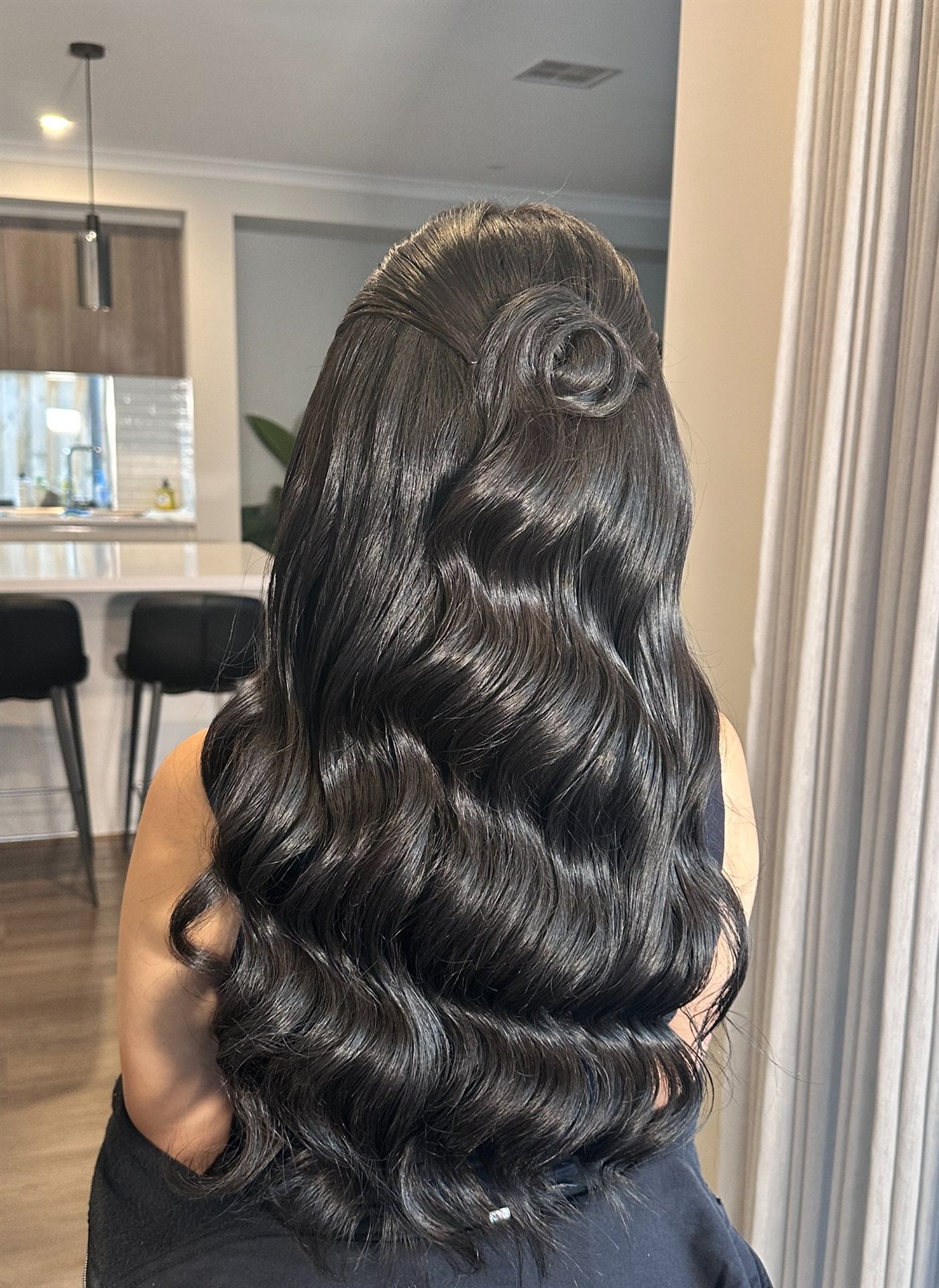 Hairstyling makeup by Teresa Márquez